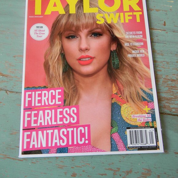 LOT OF 5 TAYLOR SWIFT MAGAZINE/BOOK LOT ERAS TOUR GUIDE LOVER FACTS GOLDEN - Picture 3 of 12